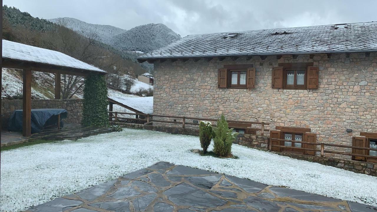 Can Marc De Pi, Bellver De Cerdanya Pi Exterior foto